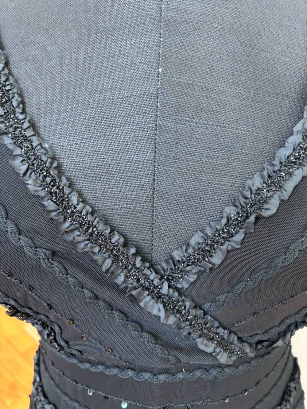 Tadashi Shoji Vintage Black Sequin Tiered Ruffle Cocktail WhimsigothDress Size 8 - Picture 11 of 11